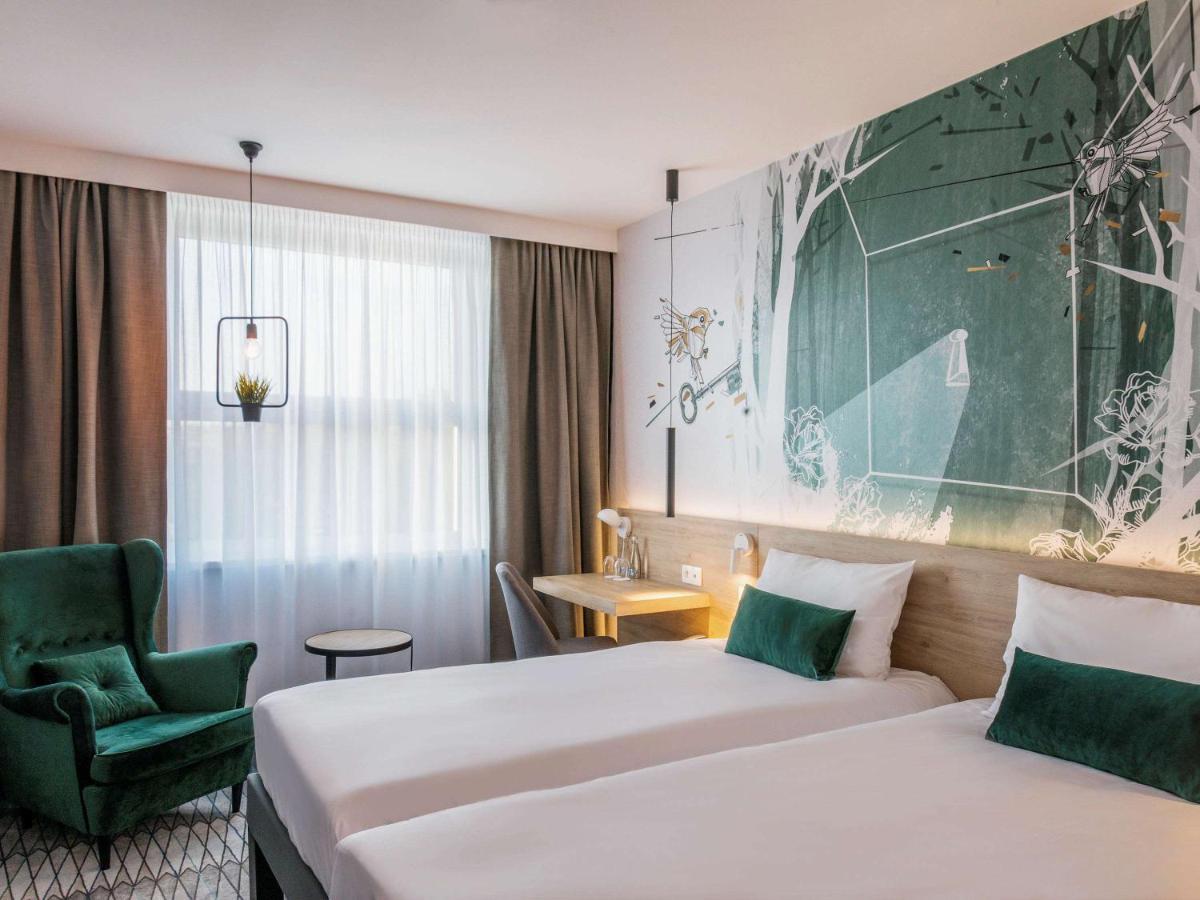 ホテル Ibis Styles Krakow East エクステリア 写真