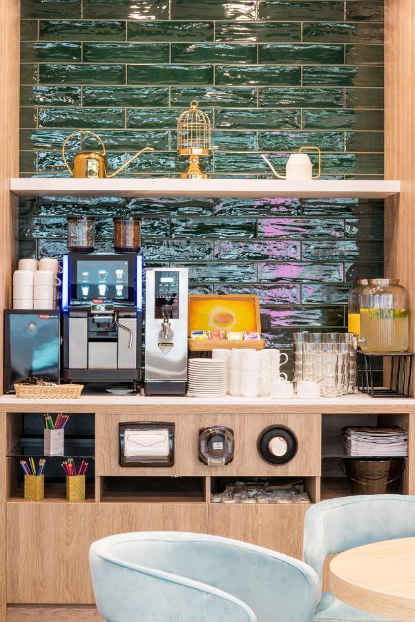 ホテル Ibis Styles Krakow East エクステリア 写真