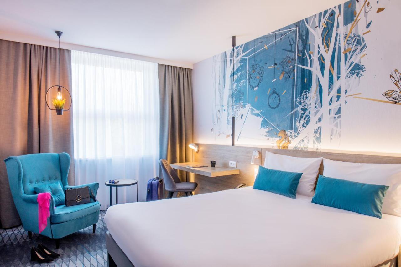 ホテル Ibis Styles Krakow East エクステリア 写真